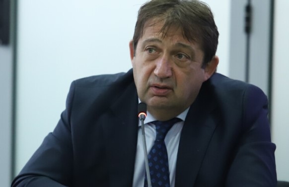 МРРБ ще започне разговори с пътните фирми от понеделник Това обяви